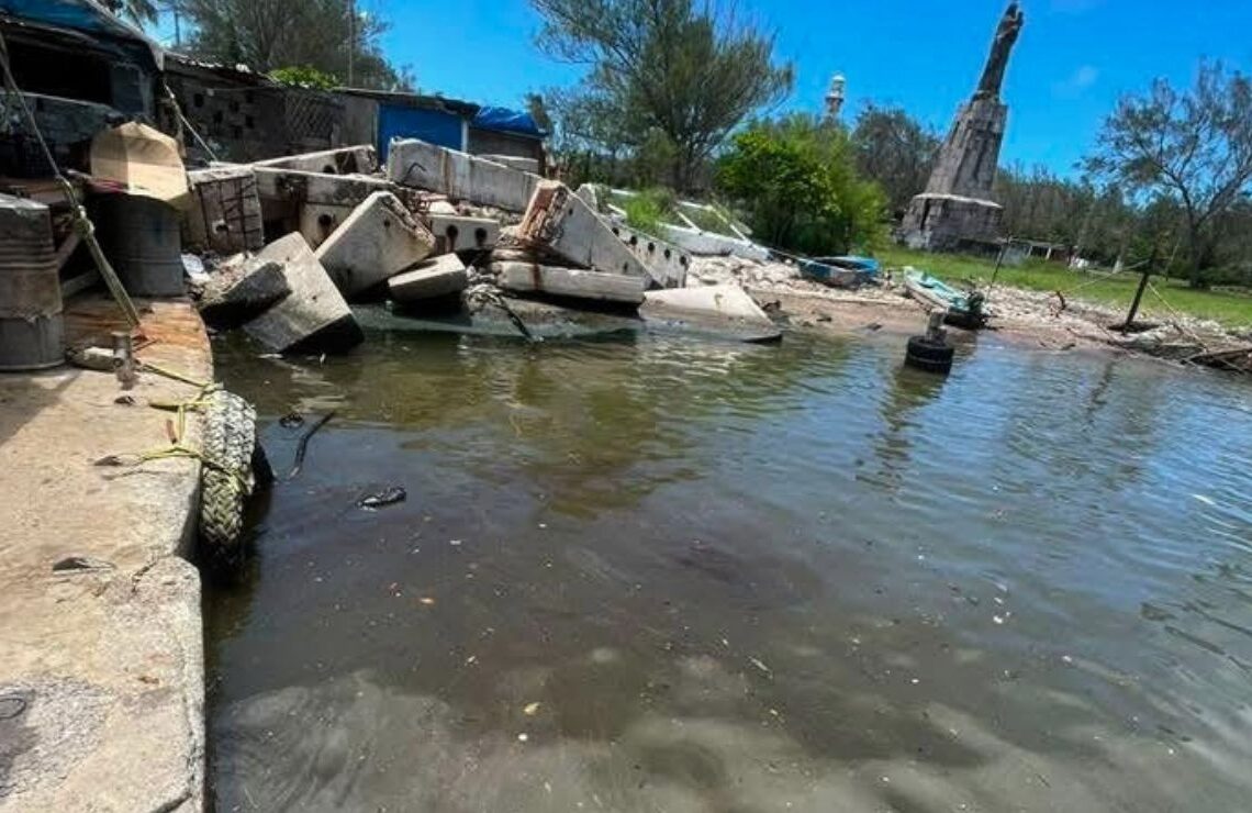 El truco de Pemex: "fase libre" vs "río contaminado"